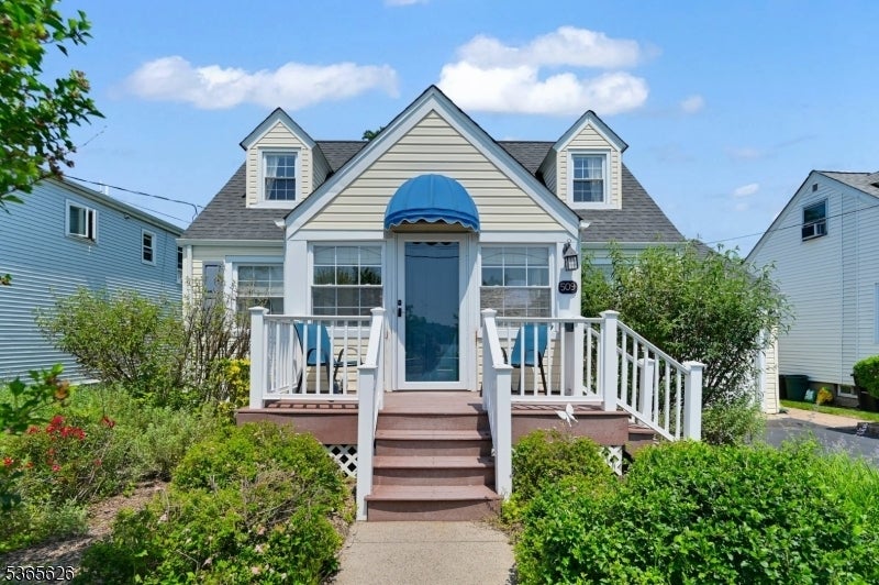 Photo of Listing #3997849