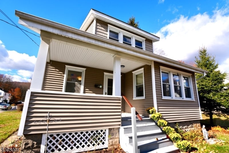 Photo of Listing #3997945