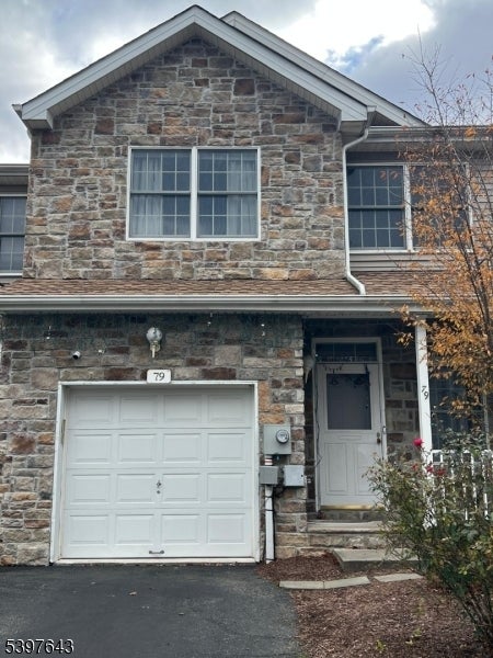 Photo of Listing #3998187