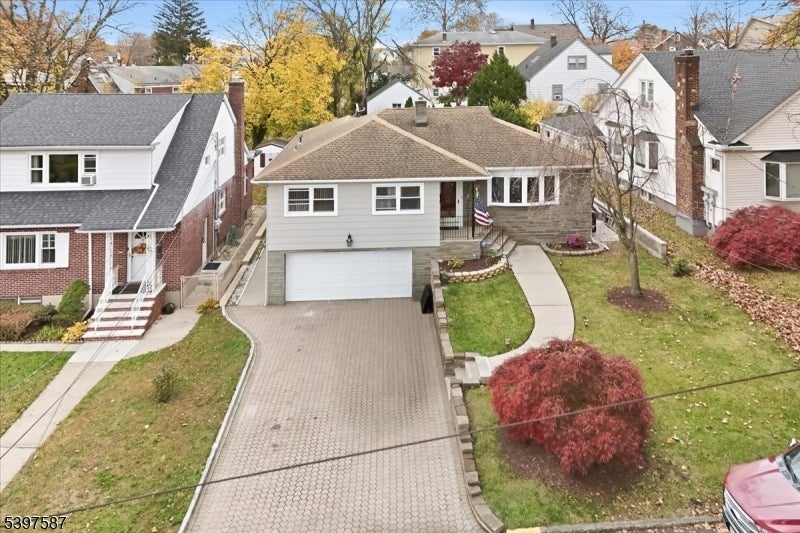 Photo of Listing #3998353