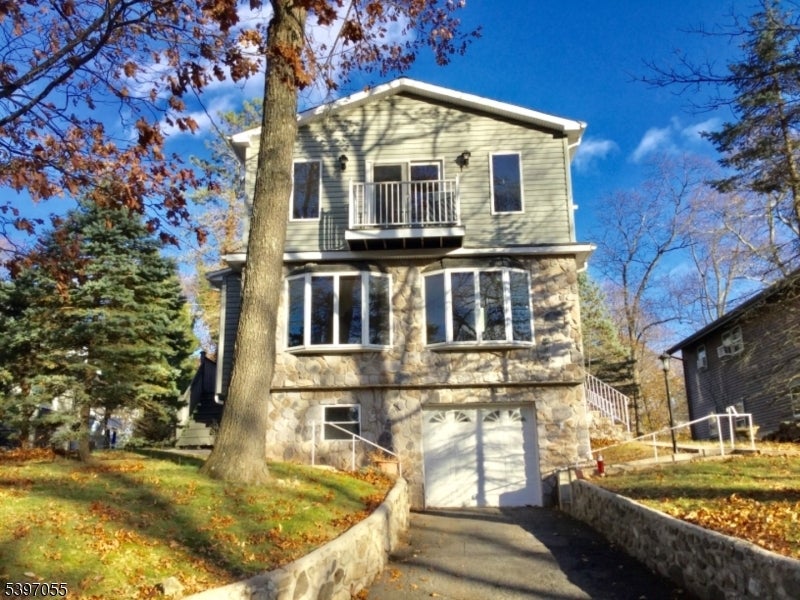 Photo of Listing #3998598