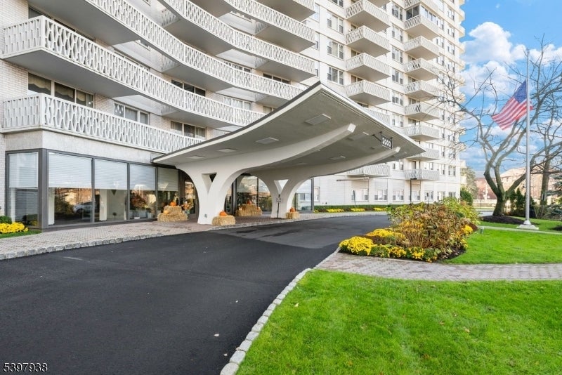 Photo of Listing #3998607