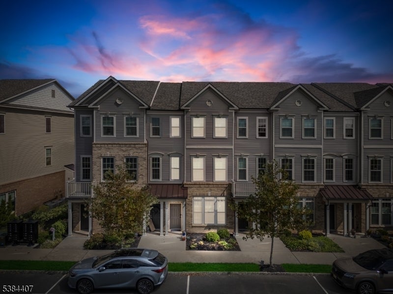 Photo of Listing #3998844