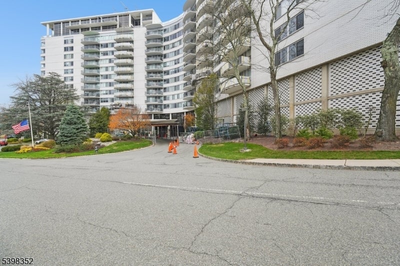 Photo of Listing #3998887