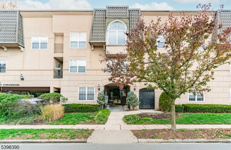 Photo of Listing #3999006