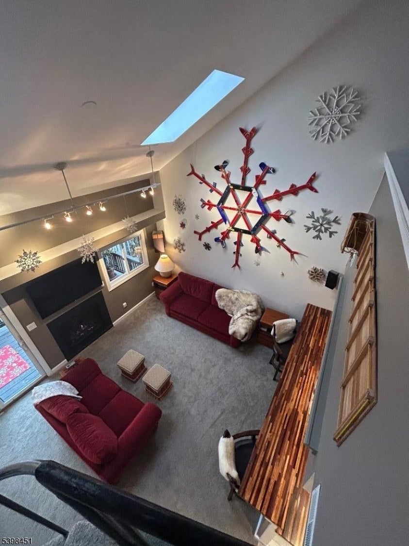 Photo of Listing #3999044