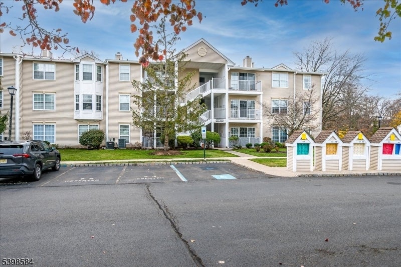 Photo of Listing #3999063