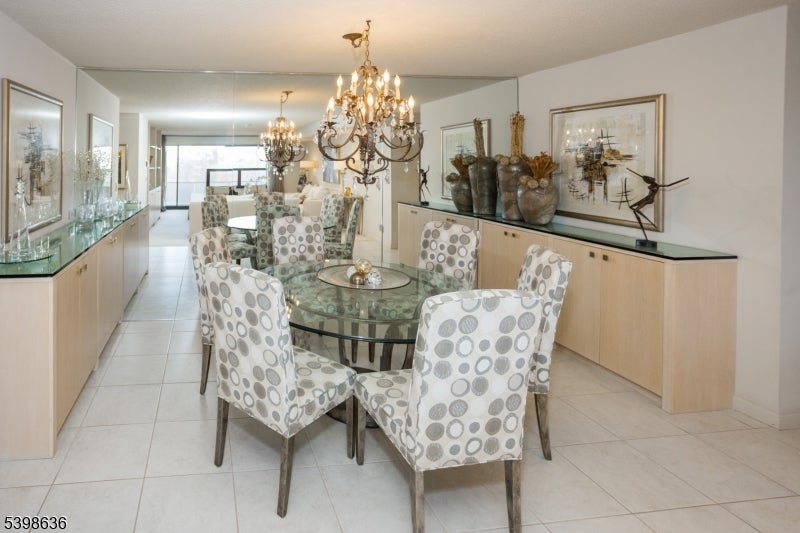 Photo of Listing #3999121