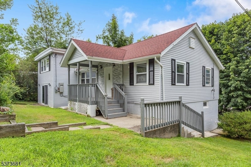 Photo of Listing #3999300