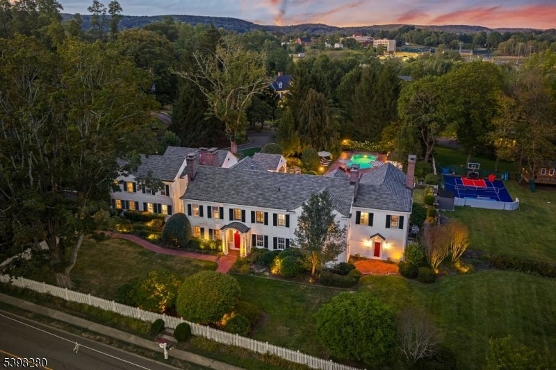 Photo of Listing #3999356