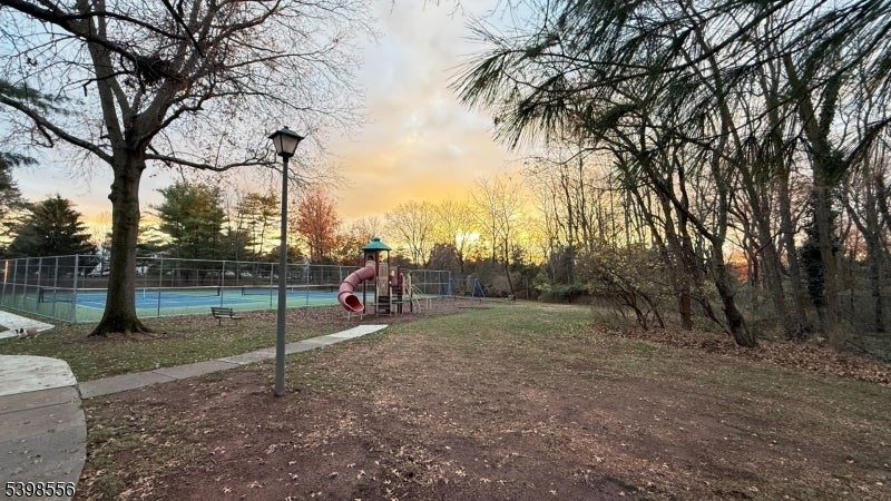 Photo of Listing #3999556