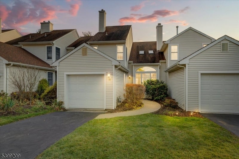 Photo of Listing #3999575