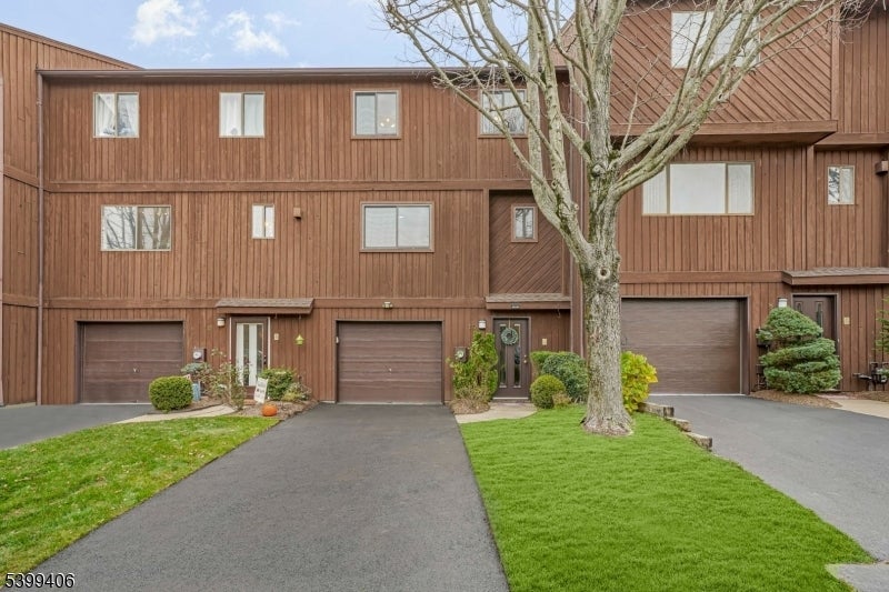 Photo of Listing #3999730