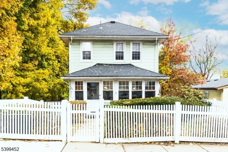 Photo of Listing #3999753