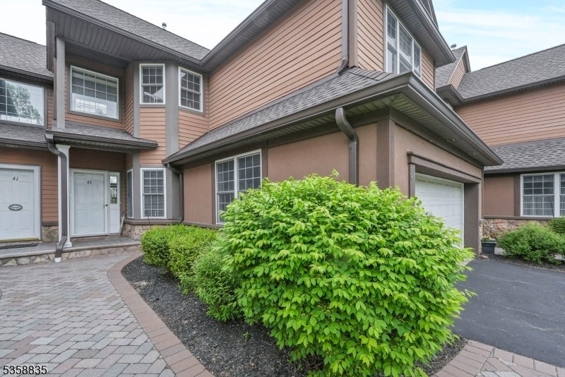 Photo of Listing #3999754