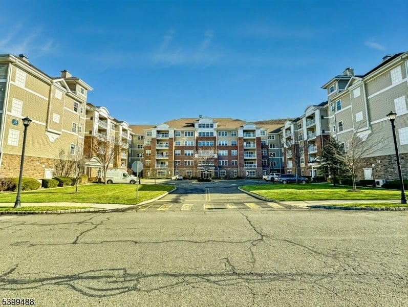 Photo of Listing #3999789