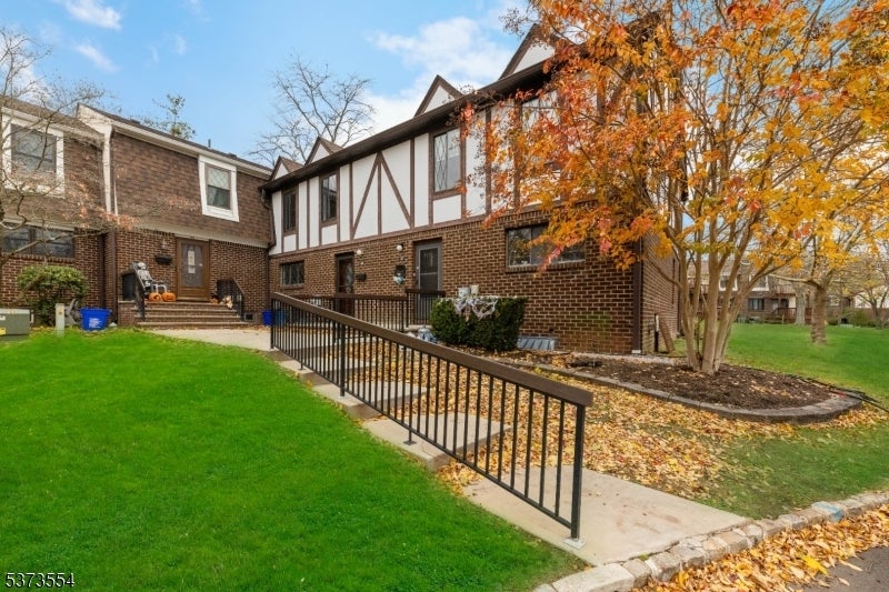 Photo of Listing #4000256