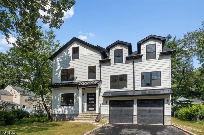 Photo of Listing #4000266