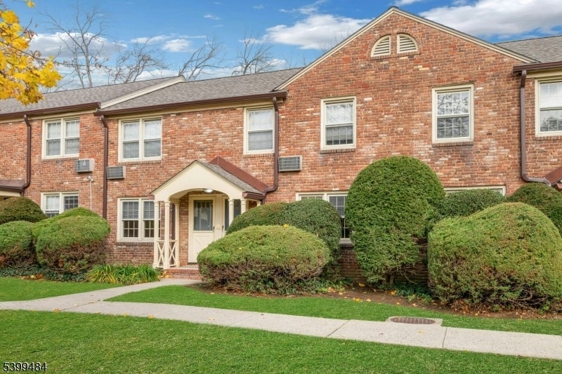 Photo of Listing #4000290