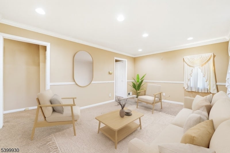 Photo of Listing #4000306