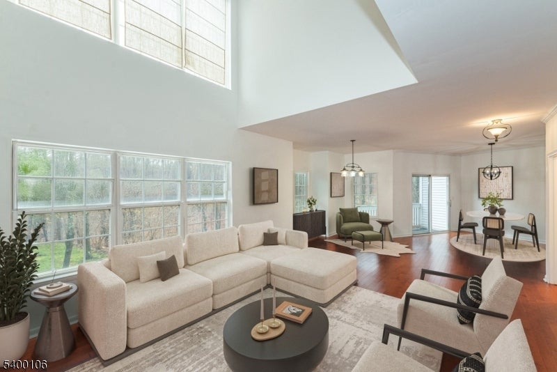 Photo of Listing #4000325