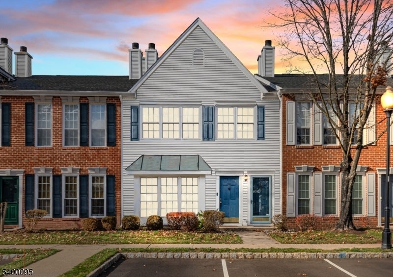 Photo of Listing #4000398