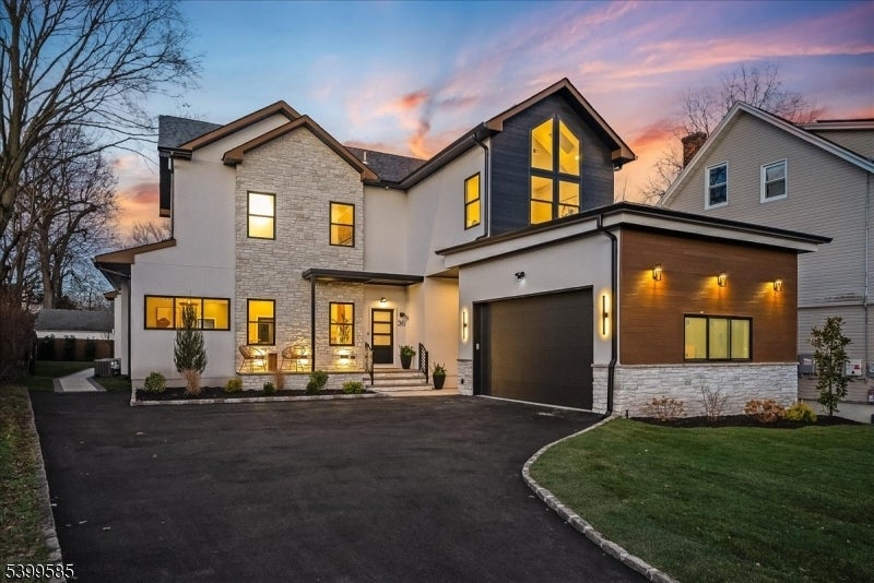 Photo of Listing #4000524