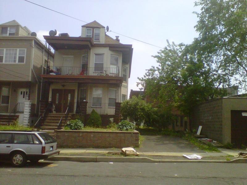 Photo of Listing #4000674