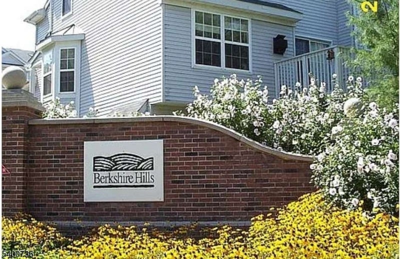 Photo of Listing #4000931