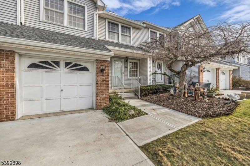 Photo of Listing #4000977