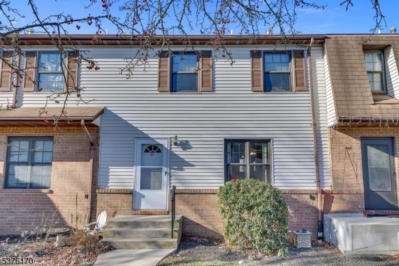 Photo of Listing #4001229