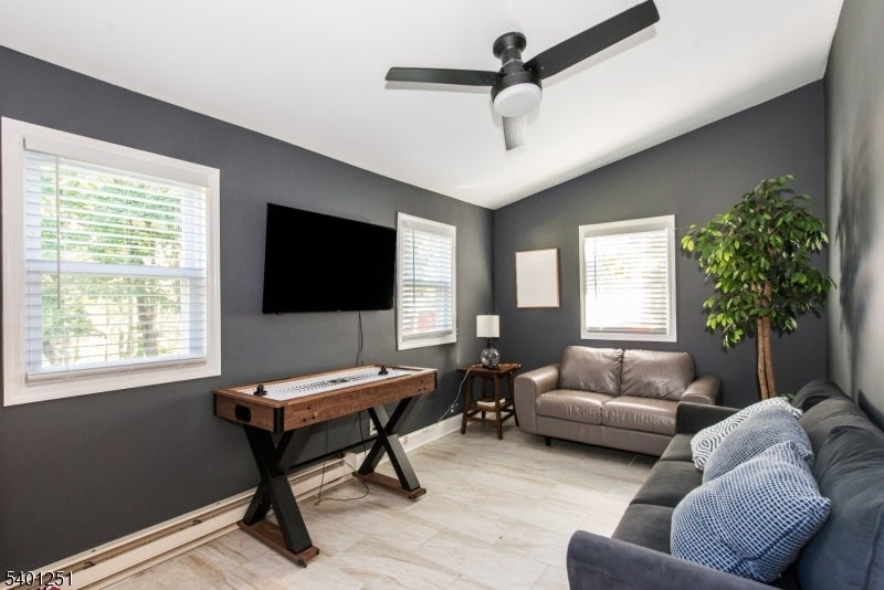 Photo of Listing #4001310