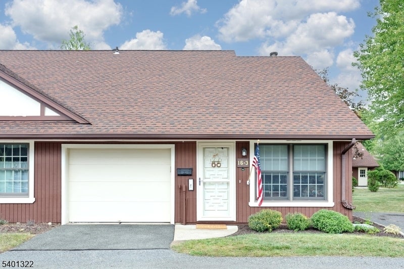 Photo of Listing #4001372