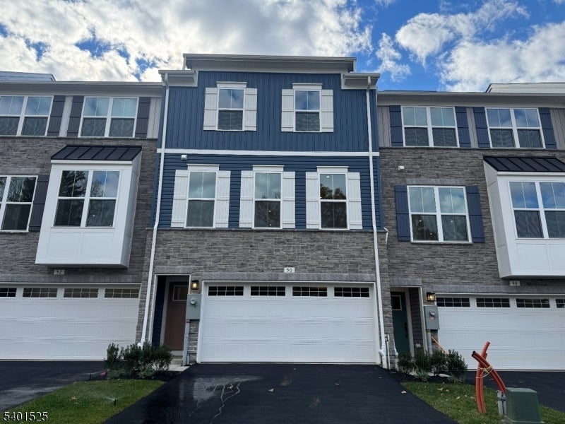 Photo of Listing #4001597