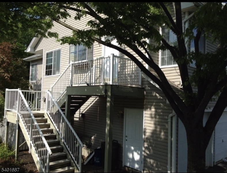 Photo of Listing #4001741