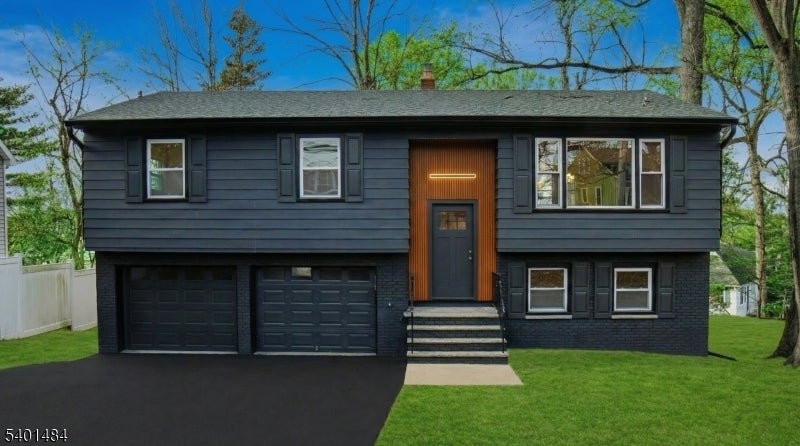 Photo of Listing #4001746