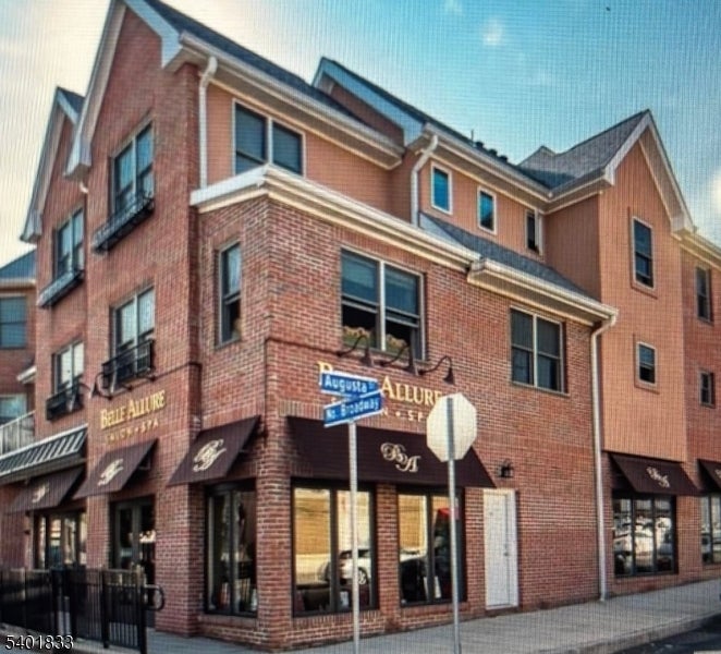 Photo of Listing #4001824