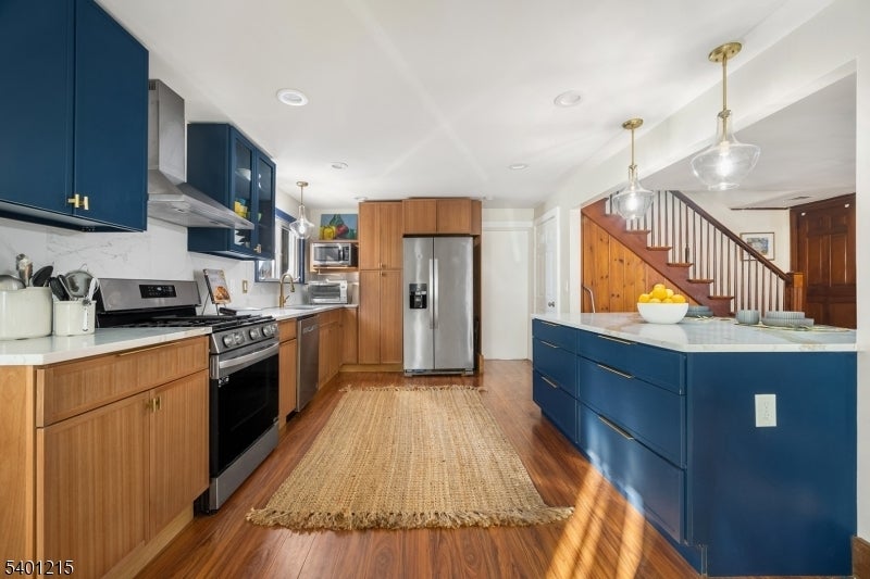 Photo of Listing #4001887