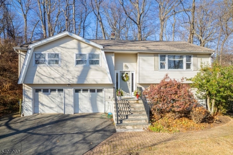 Photo of Listing #4001922