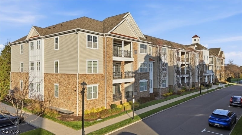 Photo of Listing #4001983