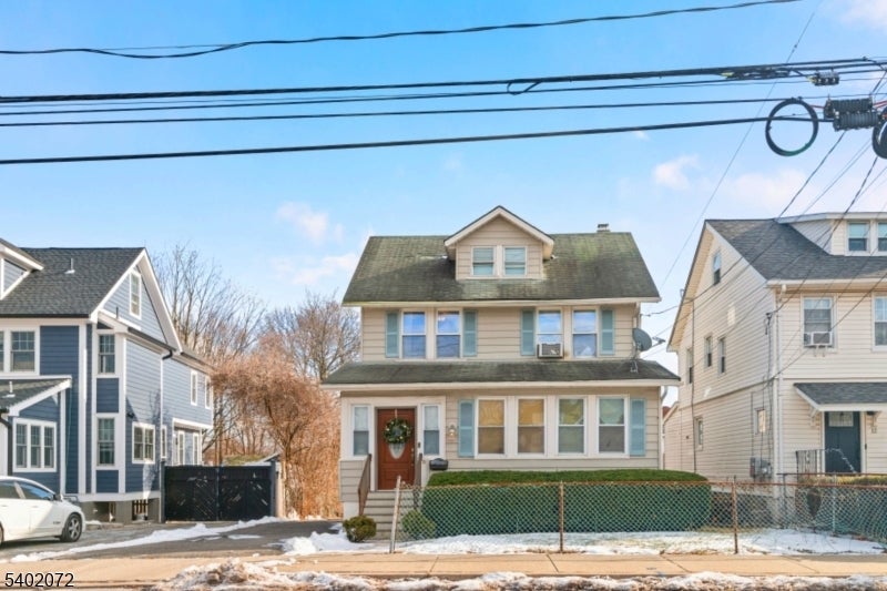 Photo of Listing #4002009