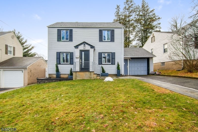 Photo of Listing #4002040