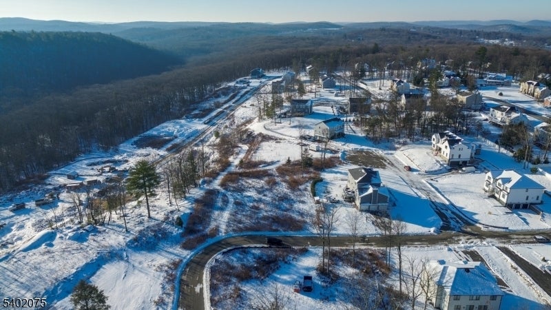 Photo of Listing #4002110