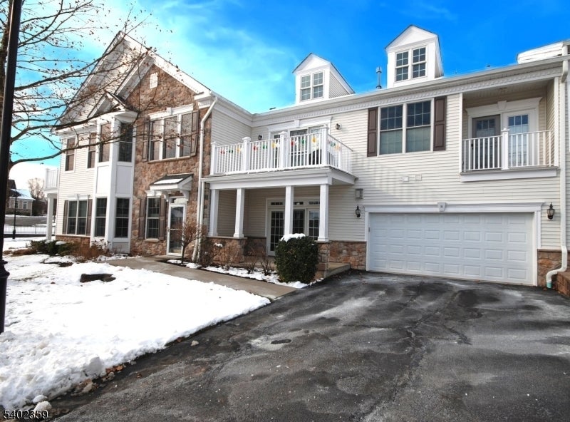 Photo of Listing #4002239