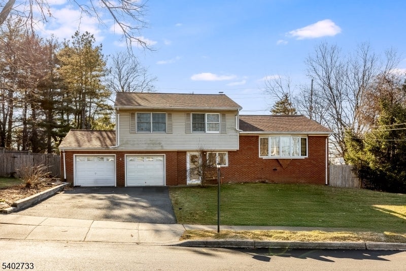 Photo of Listing #4002502