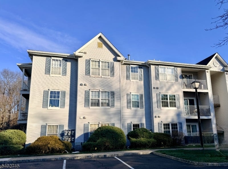 Photo of Listing #4002585