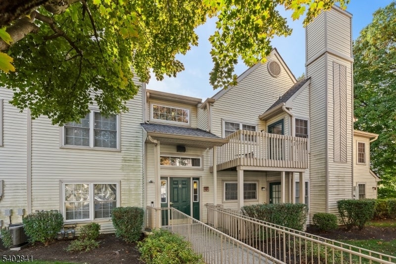 Photo of Listing #4002607