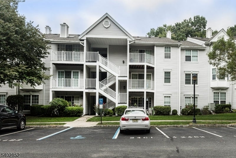 Photo of Listing #4002610