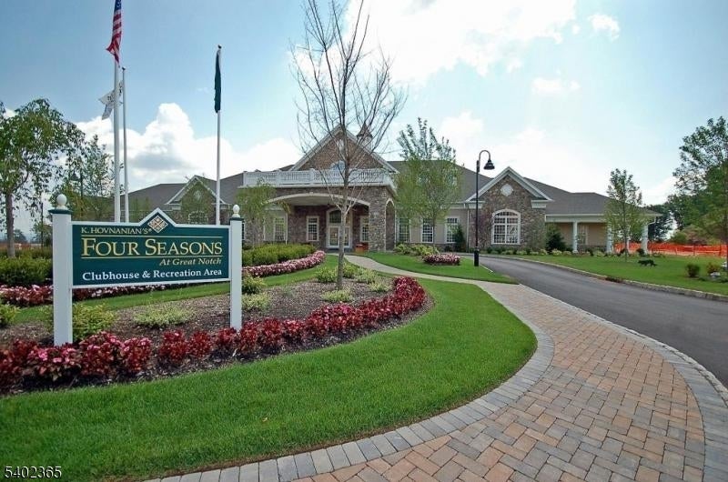 Photo of Listing #4002678