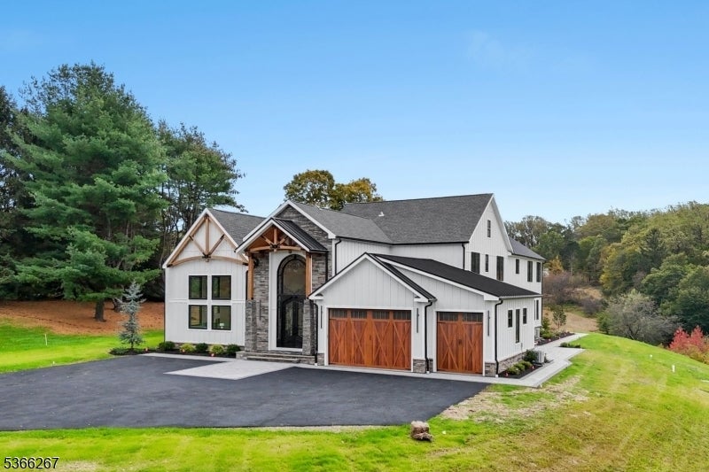 Photo of Listing #4002797